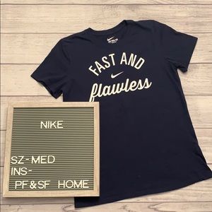 Nike Women’s Md Top